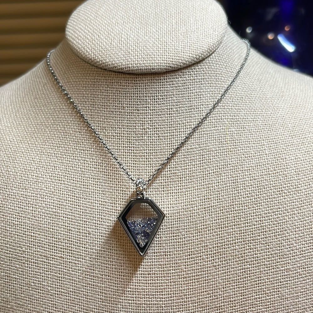 Origami Owl Silver Geo capsule locket necklace with Tanzanite crystals 20 -22”